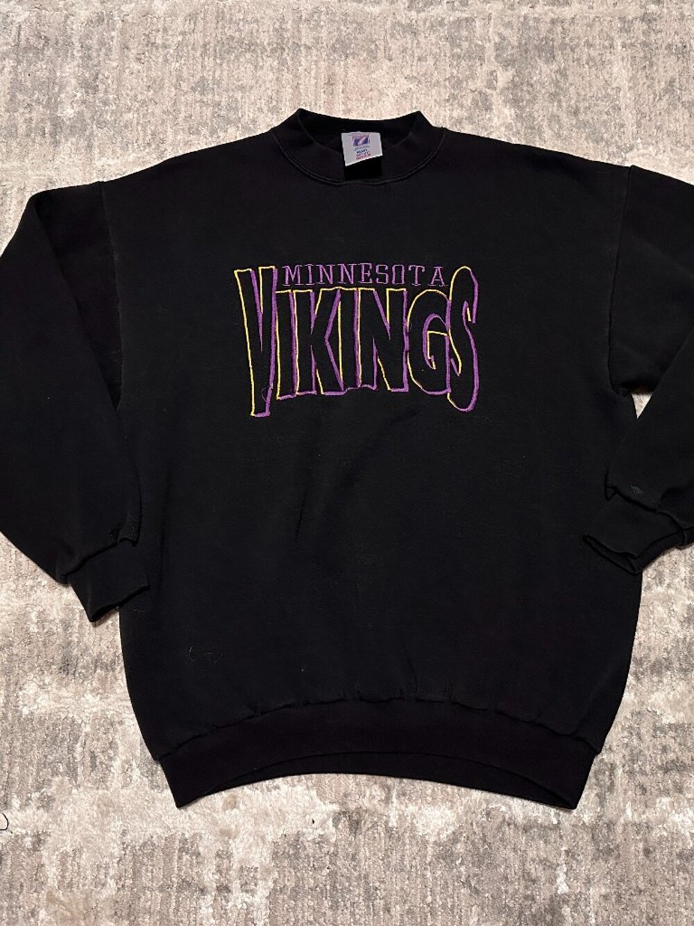 Vintage 90s Logo 7 Minnesota Vikings Embroidered Crewneck Sweatshirt Size Medium